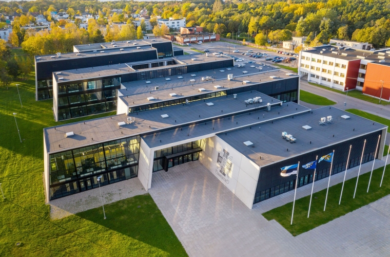 tallinna-oppehoone